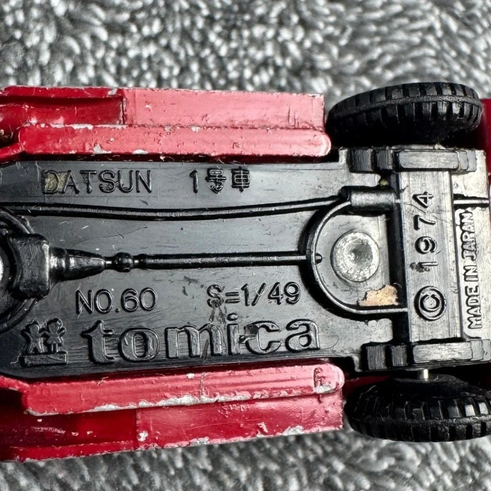 Vintage Tomica Datsun No 60 Diecast Car 1/49 Scale Silver Red Made in Japan 1974